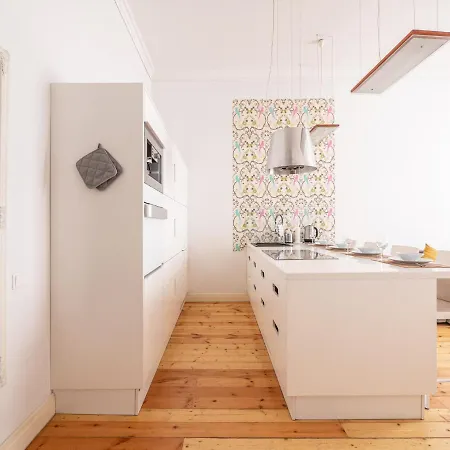 Apartment Design Meets Comfort - Prestigious City Center